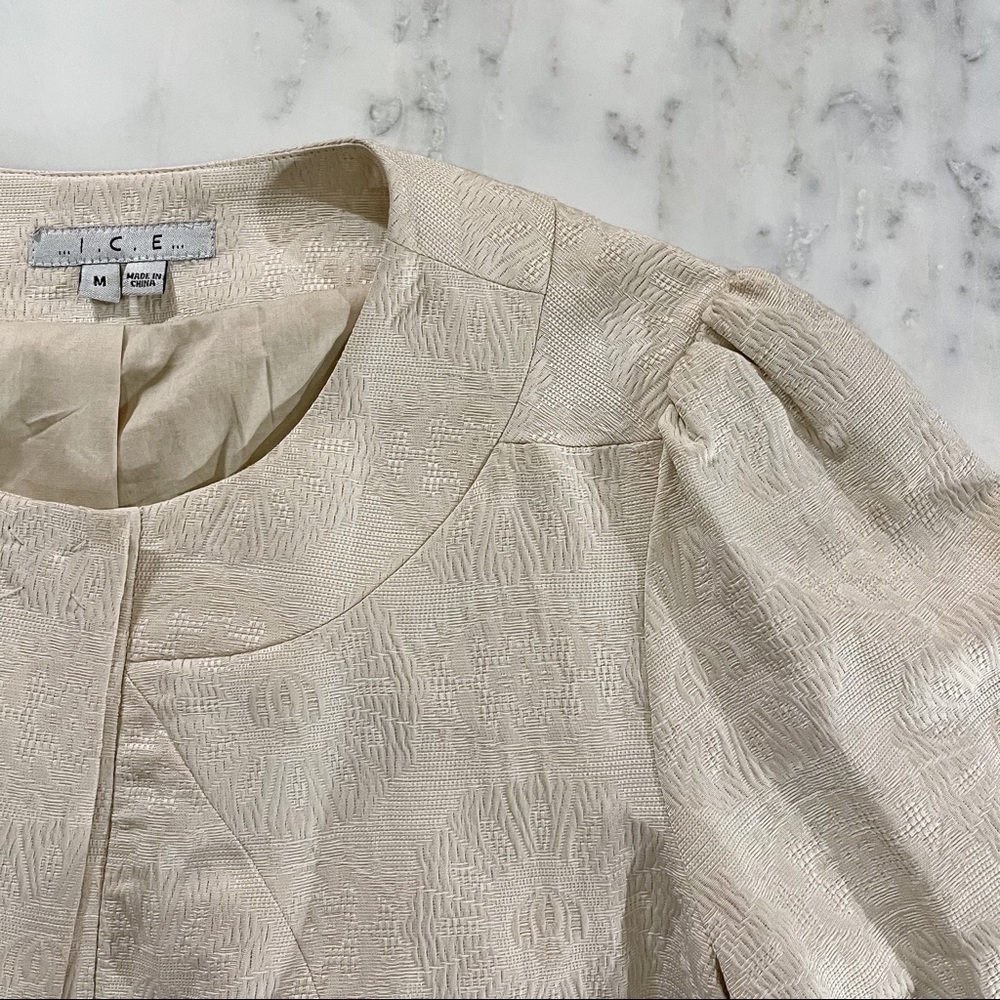 Puffy Sleeve Crop Jacket - Picture 11 of 15